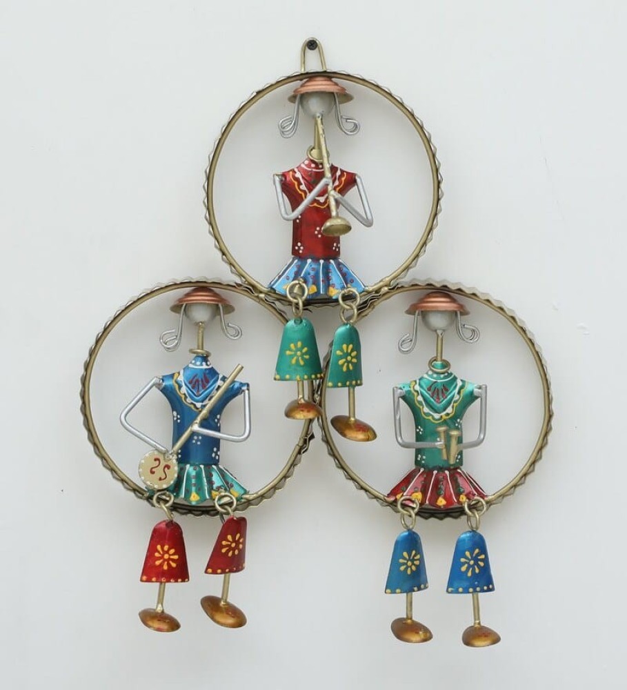 3 CAP DOLL MUSICIAN IN RING